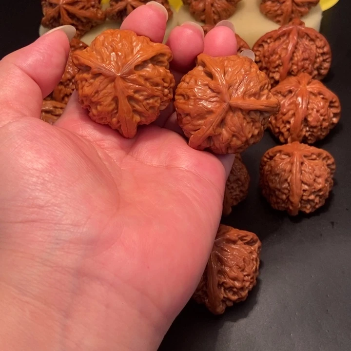 文玩核桃把件赵****r工艺