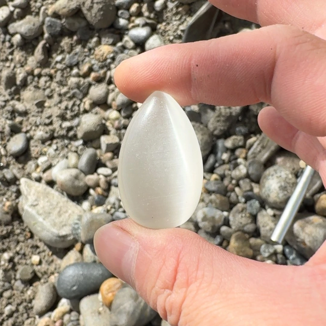 精品无镶嵌小吊坠