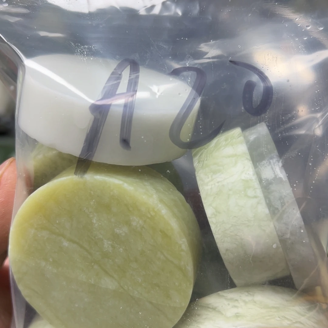 开***吧蛇纹石玉未镶嵌岫玉手镯心，平安无事牌