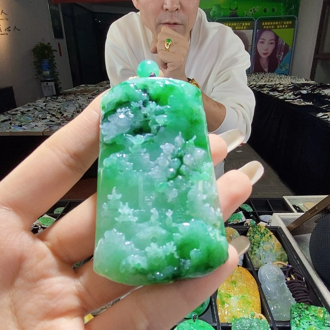 颈饰未镶嵌翡翠翡翠