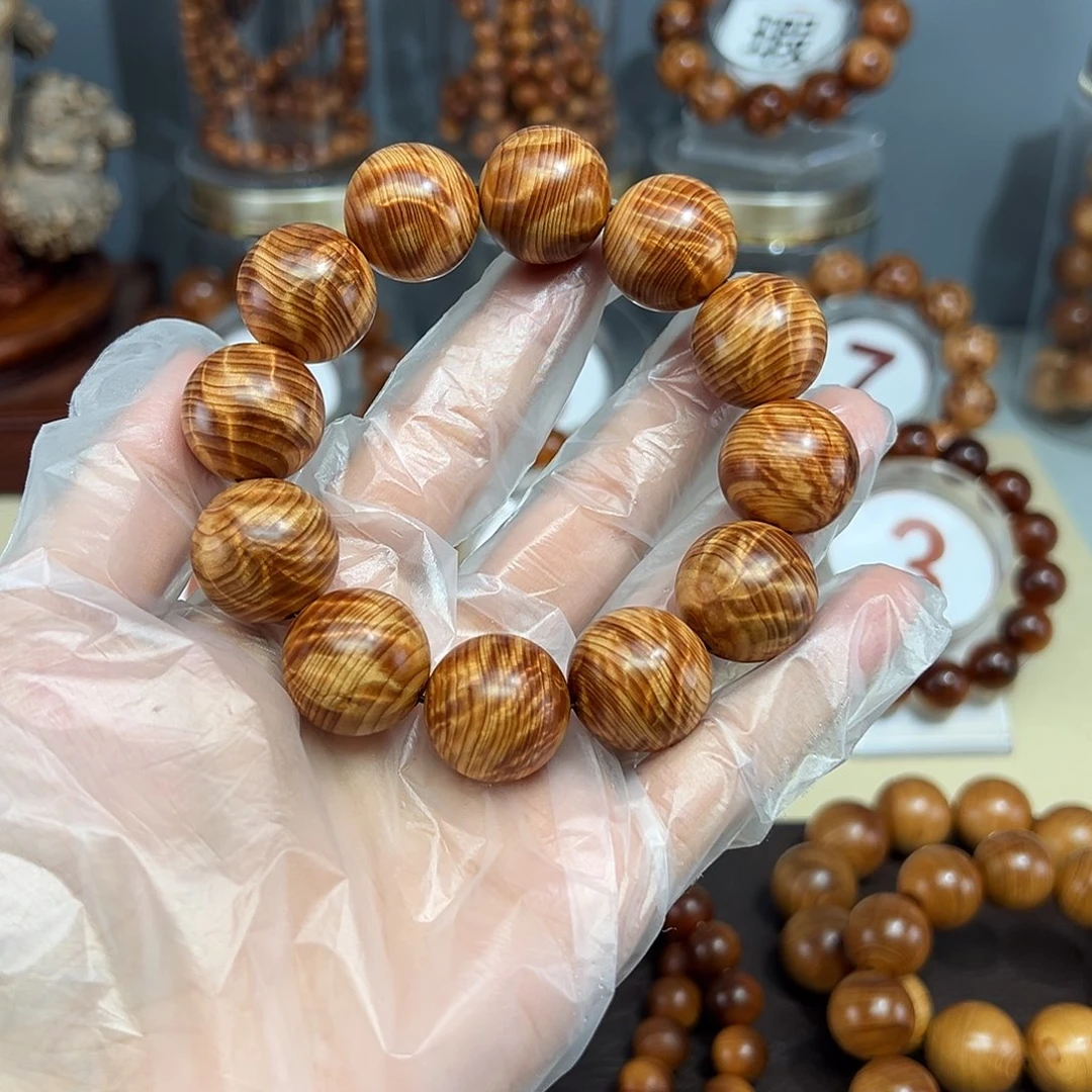 柏木（崖柏）2.0爆满变异龙胆闪