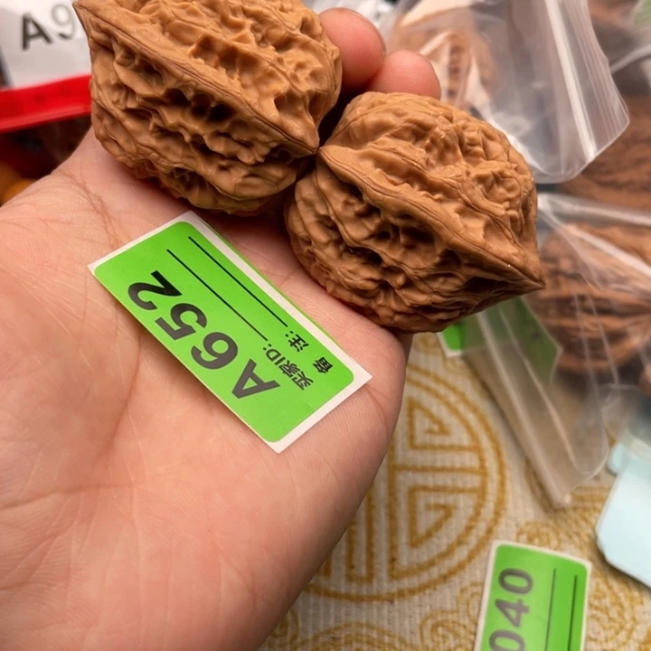 文玩核桃把件核桃