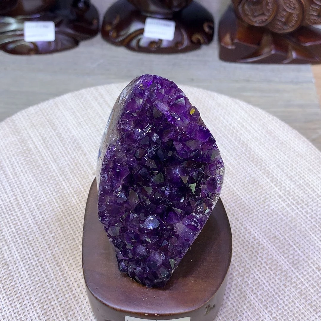 紫晶大型摆件（非配饰）未镶嵌