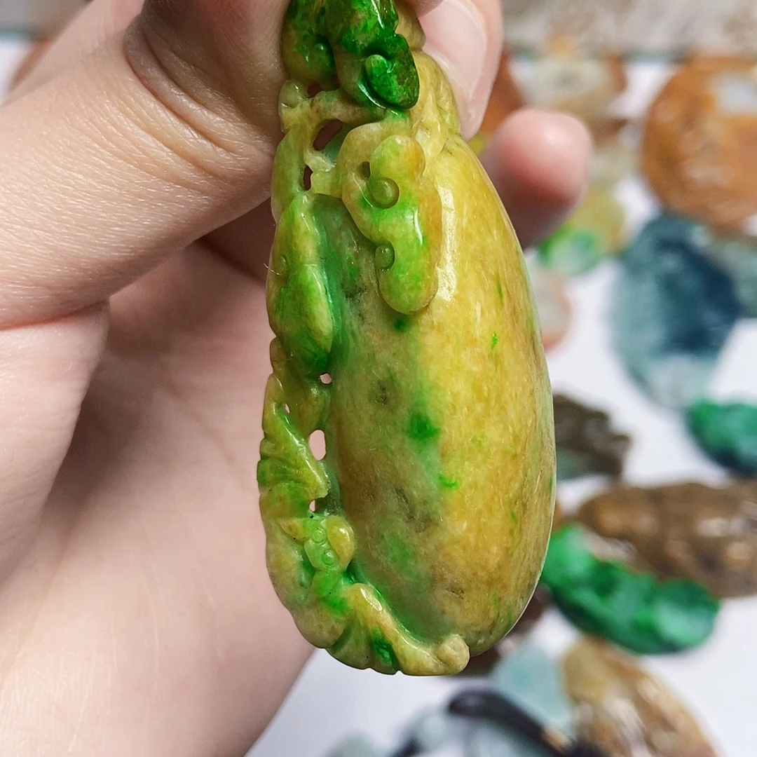 破***王翡翠未镶嵌颈饰翡翠A货