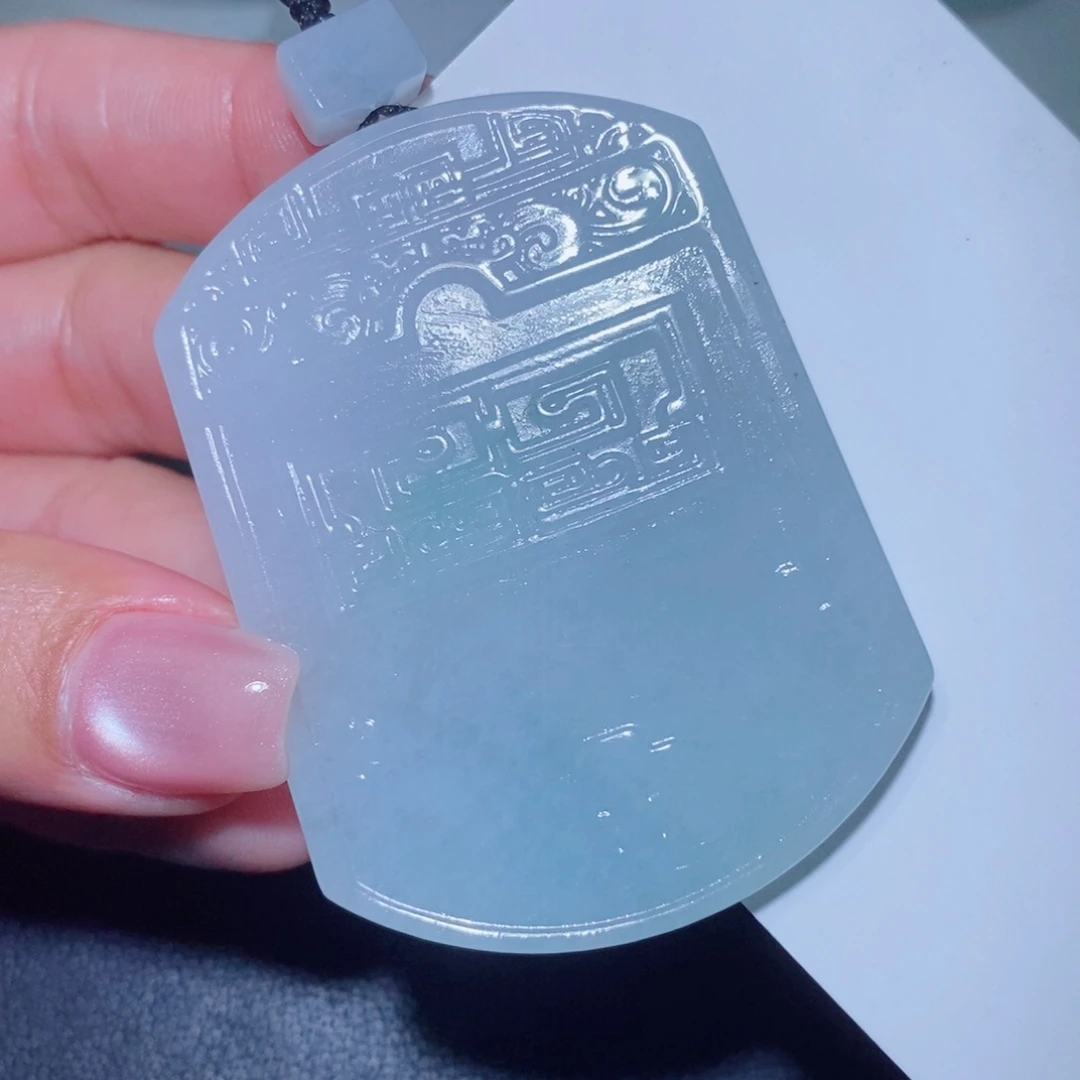 未镶嵌吊坠定制翡翠
