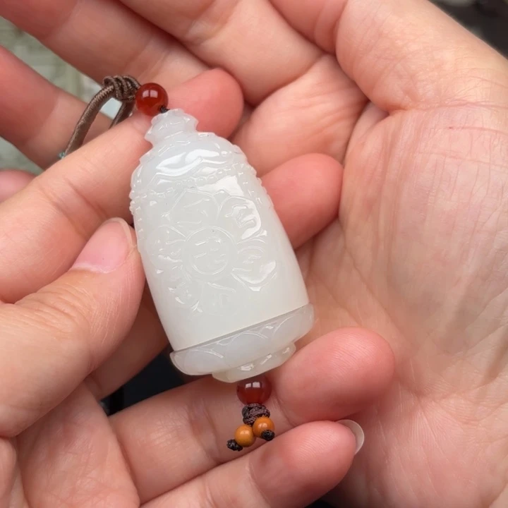 未镶嵌和田玉挂件青**原