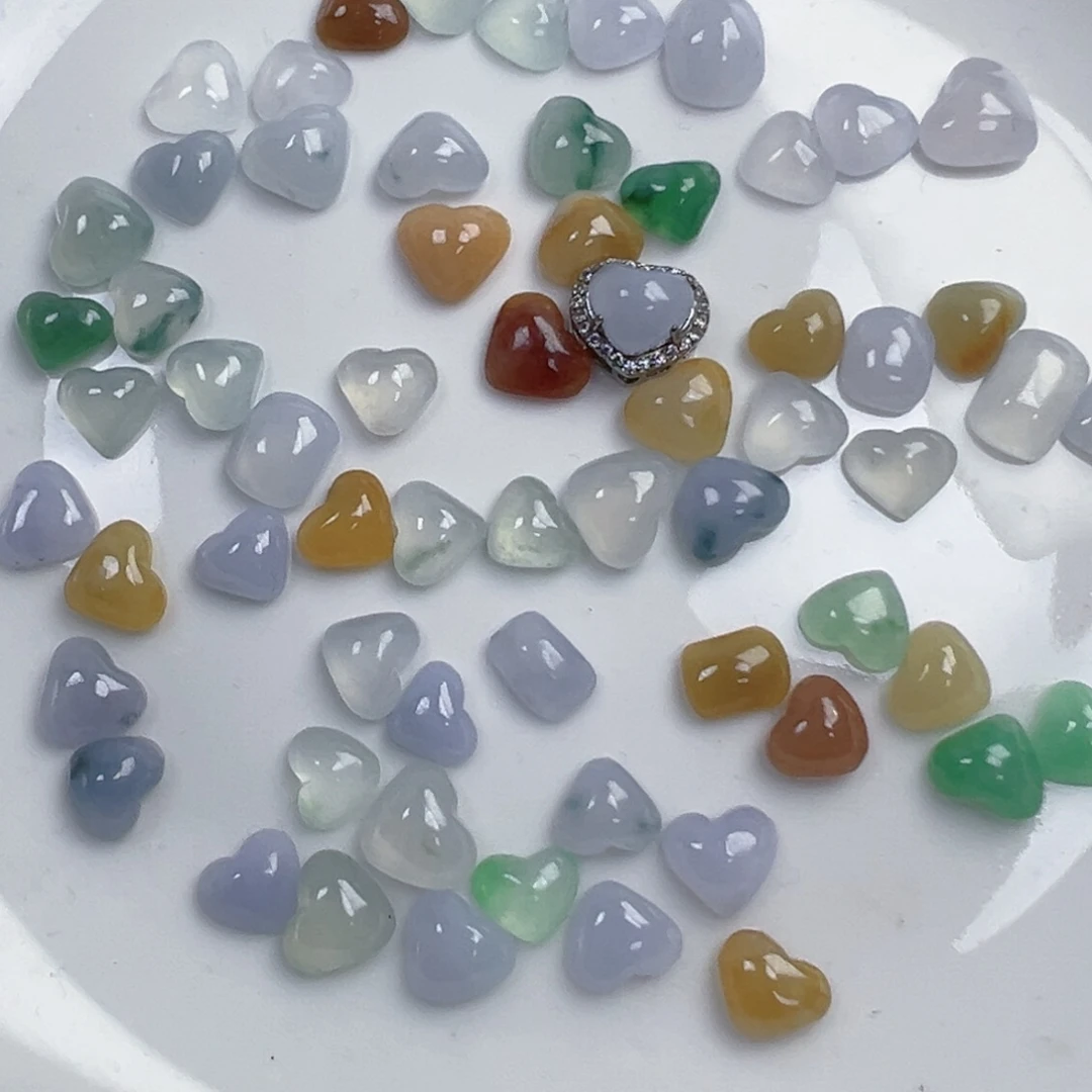 翡翠散珠翡翠爱心一个可挑