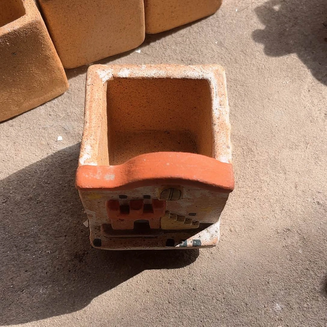 泥塑不**鱼古镇炻陶花盆