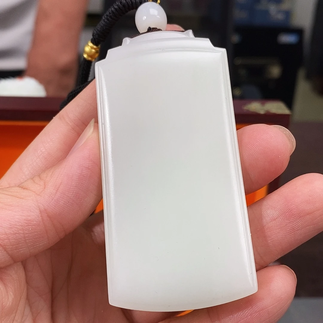 玉***头和田玉未镶嵌颈饰