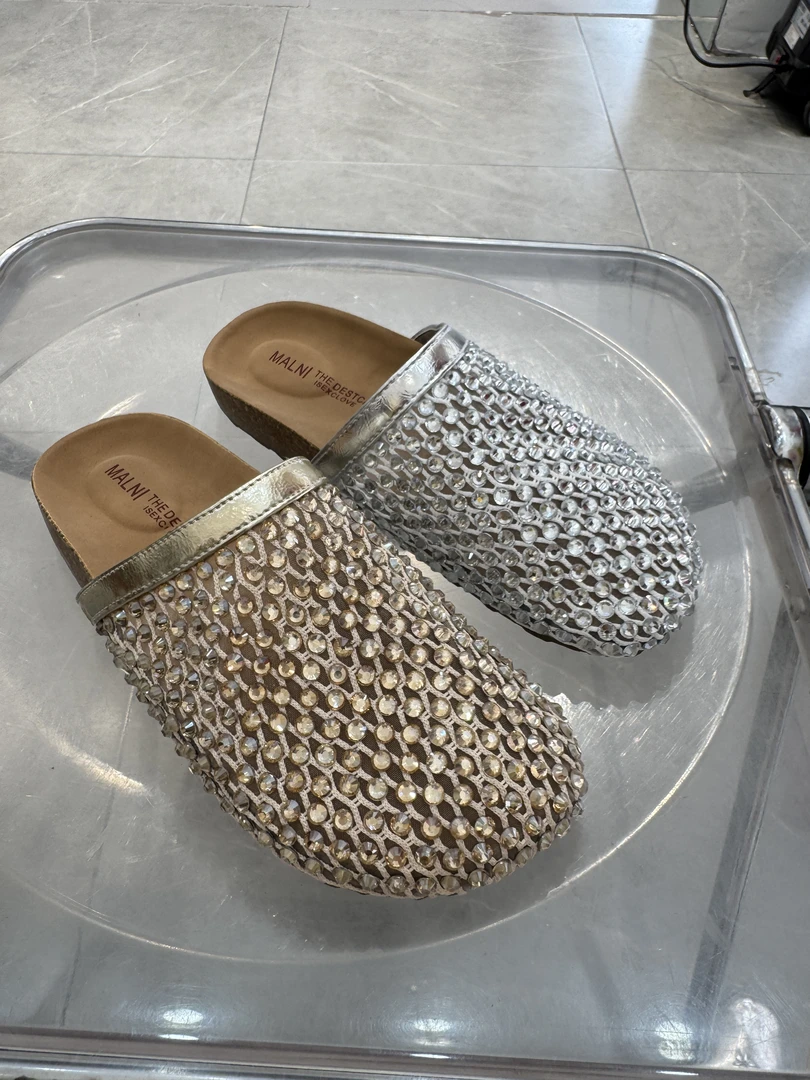 时尚e足满钻设计网面包头夏季外穿平底轻便休闲凉拖鞋A06