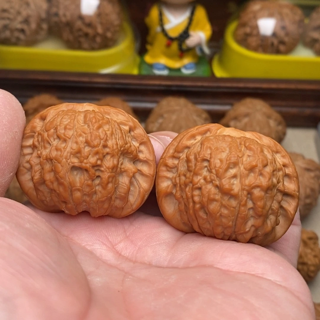 文玩核桃把件B17号40血麒麟