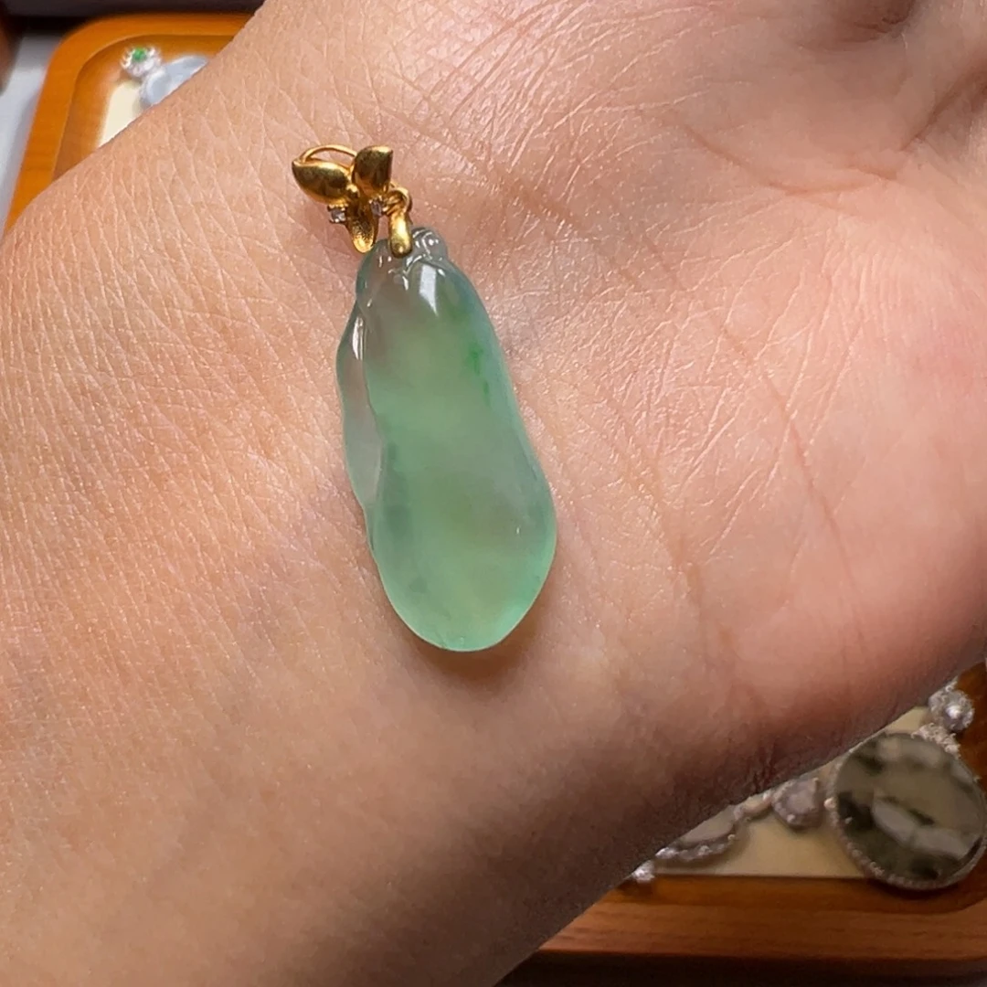 翡翠18K金镶嵌吊坠(不含链)吊坠