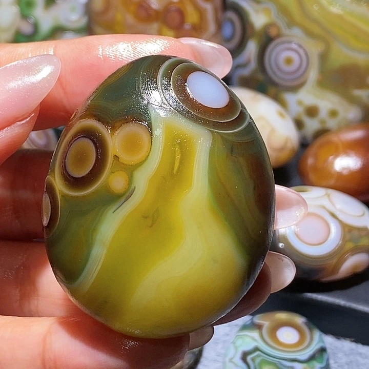 玛瑙/玉髓未镶嵌珠宝奇石92