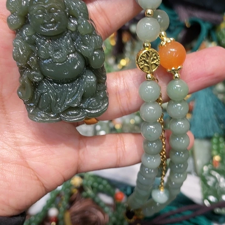 【闪购商品】岫玉吊坠(赠链)未镶嵌