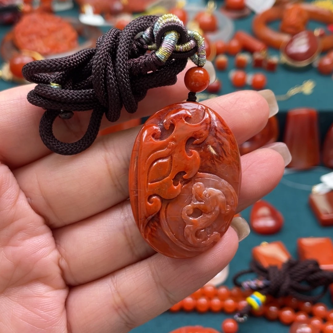 南红玛瑙未镶嵌老料川料南红龙牌吊坠