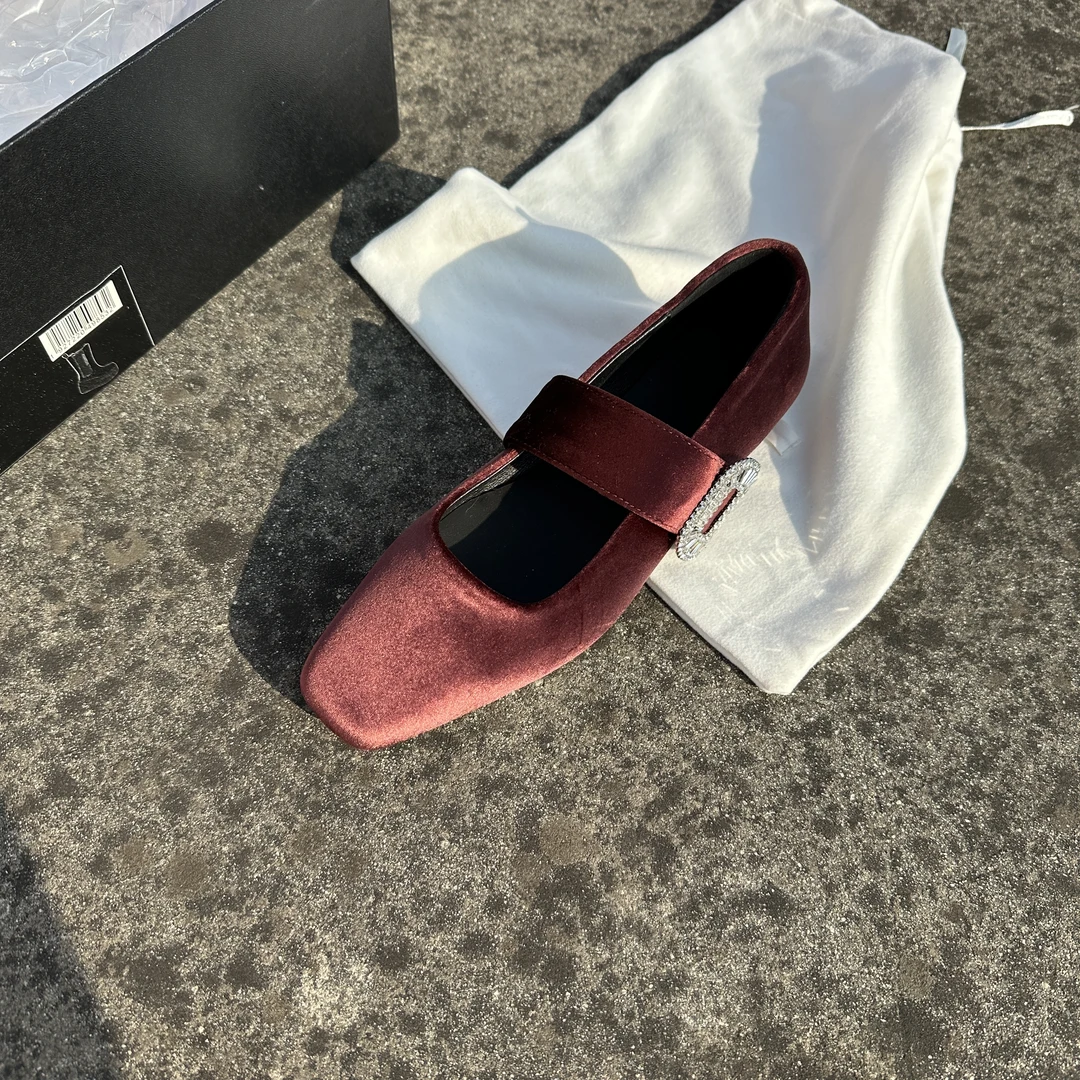 低跟韩版深口复古单鞋尖头红色粗跟女鞋浅口时尚百搭真皮春季跟鞋