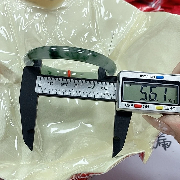 翡翠手镯未镶嵌152