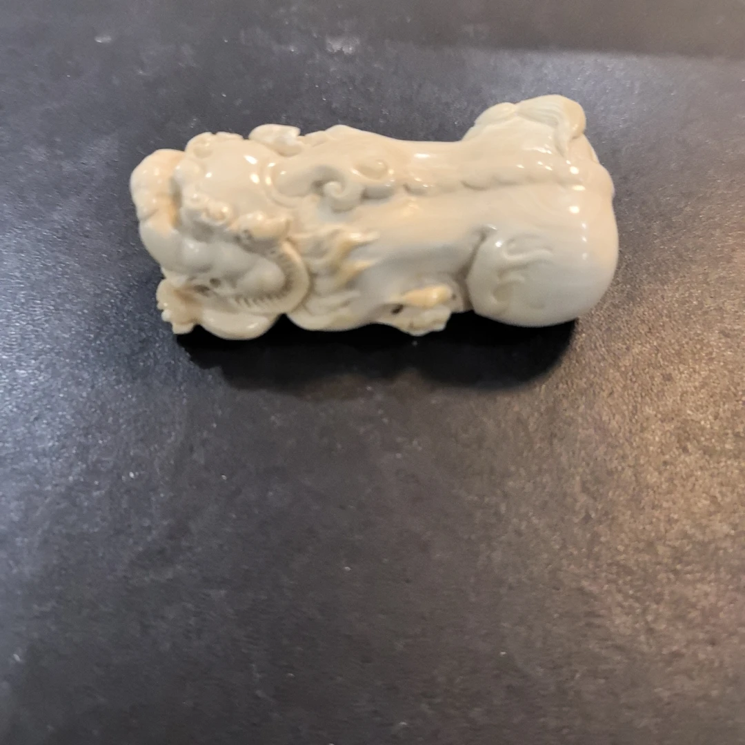 猛犸约48克雕刻件ZS85