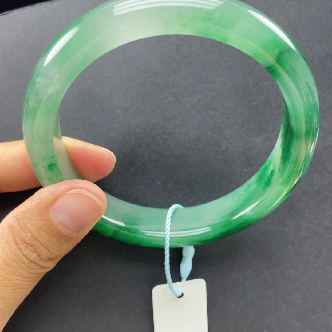 3***塬石英质玉未镶嵌手镯