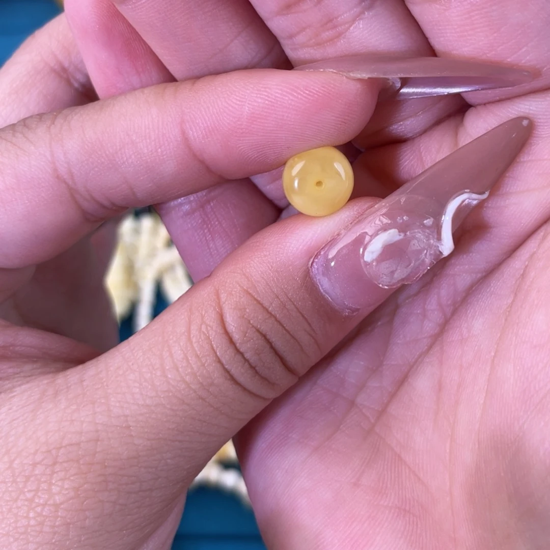 琥珀裸石未镶嵌老型