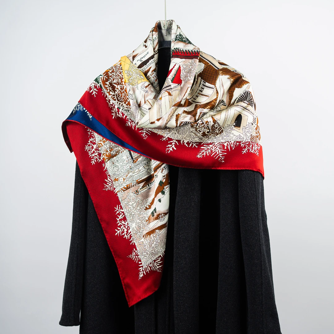 楊楊【途径莫斯科】23姆米桑蚕丝双面缎女士围巾披肩丝巾108*108