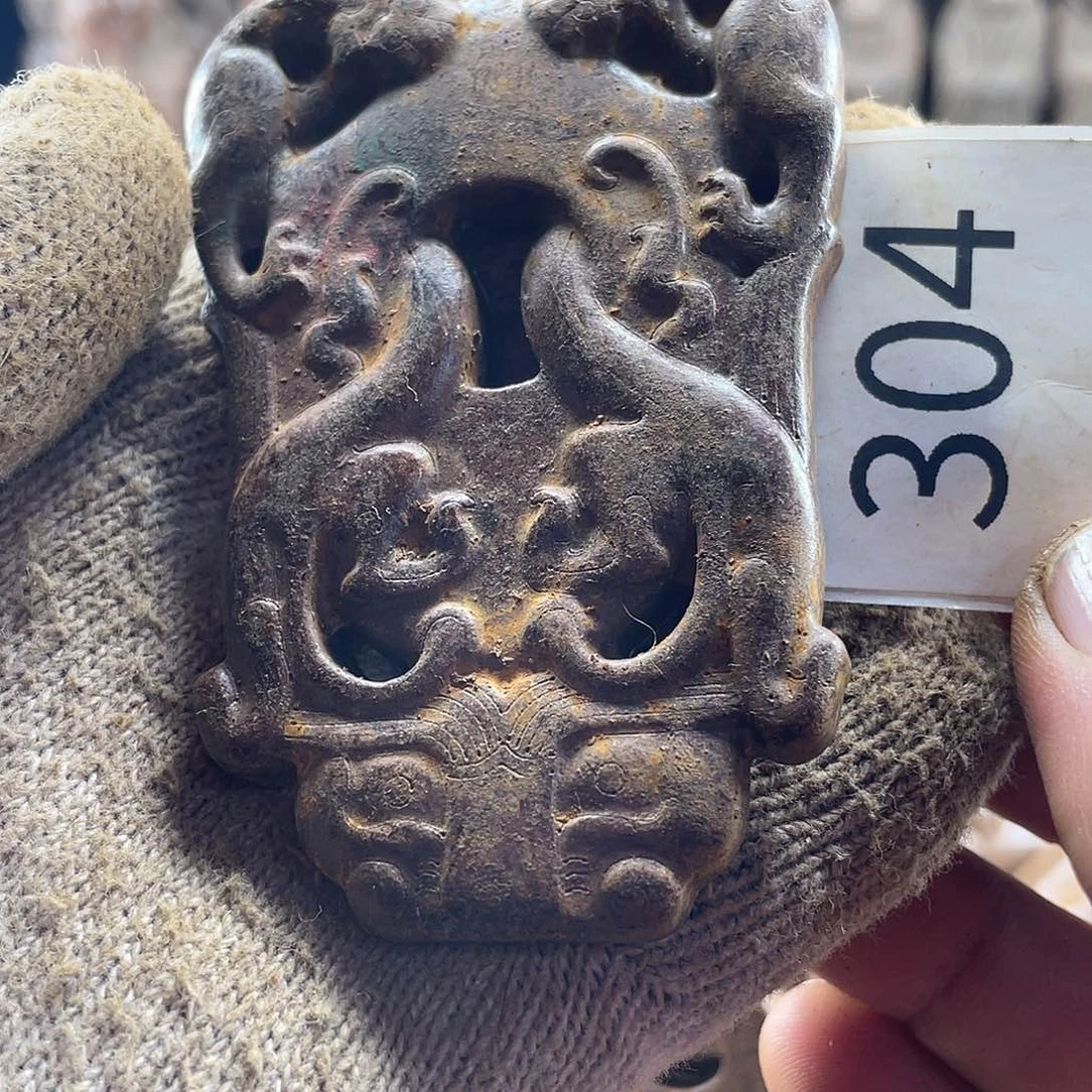 和田玉（糖玉）未镶嵌挂件