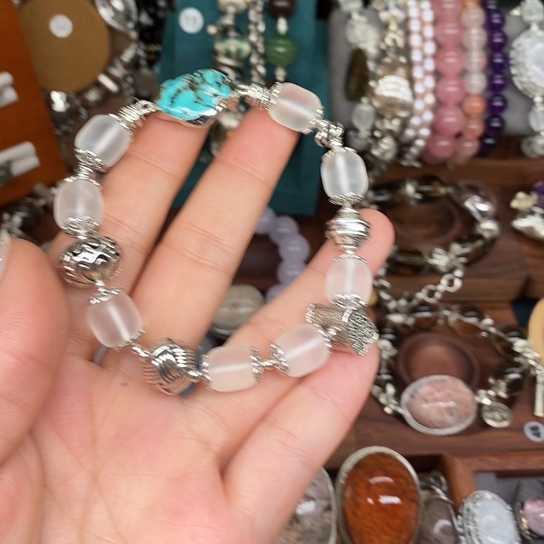 合金无老器型桶珠手链