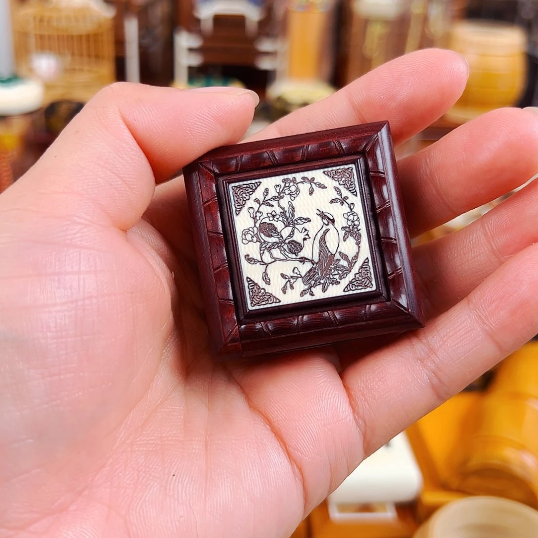 竹掌中宝老红木花鸟图黄蛉盒➕大黄蛉