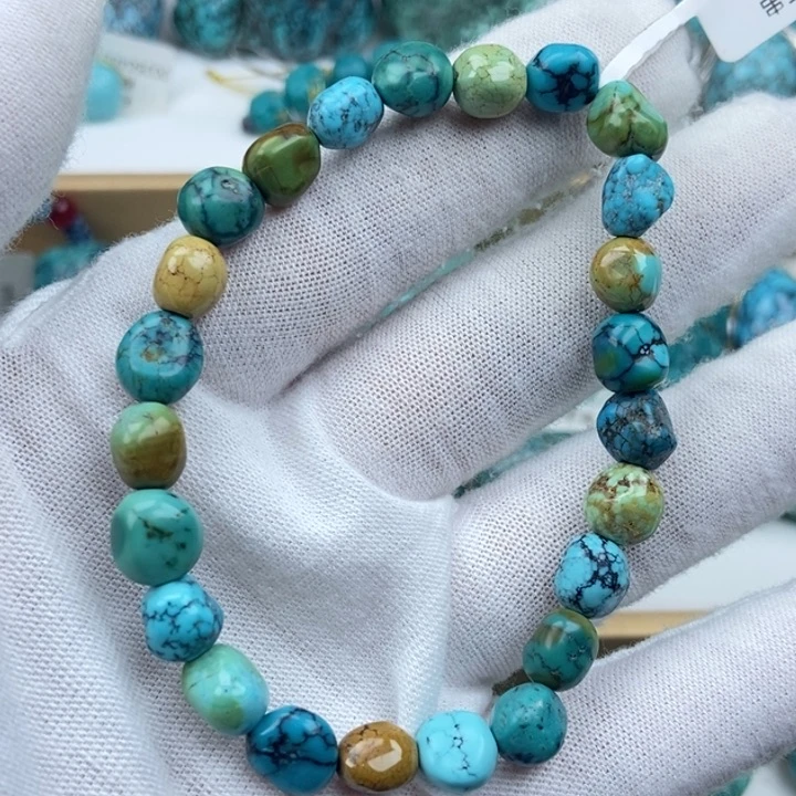 绿松石未镶嵌颈饰