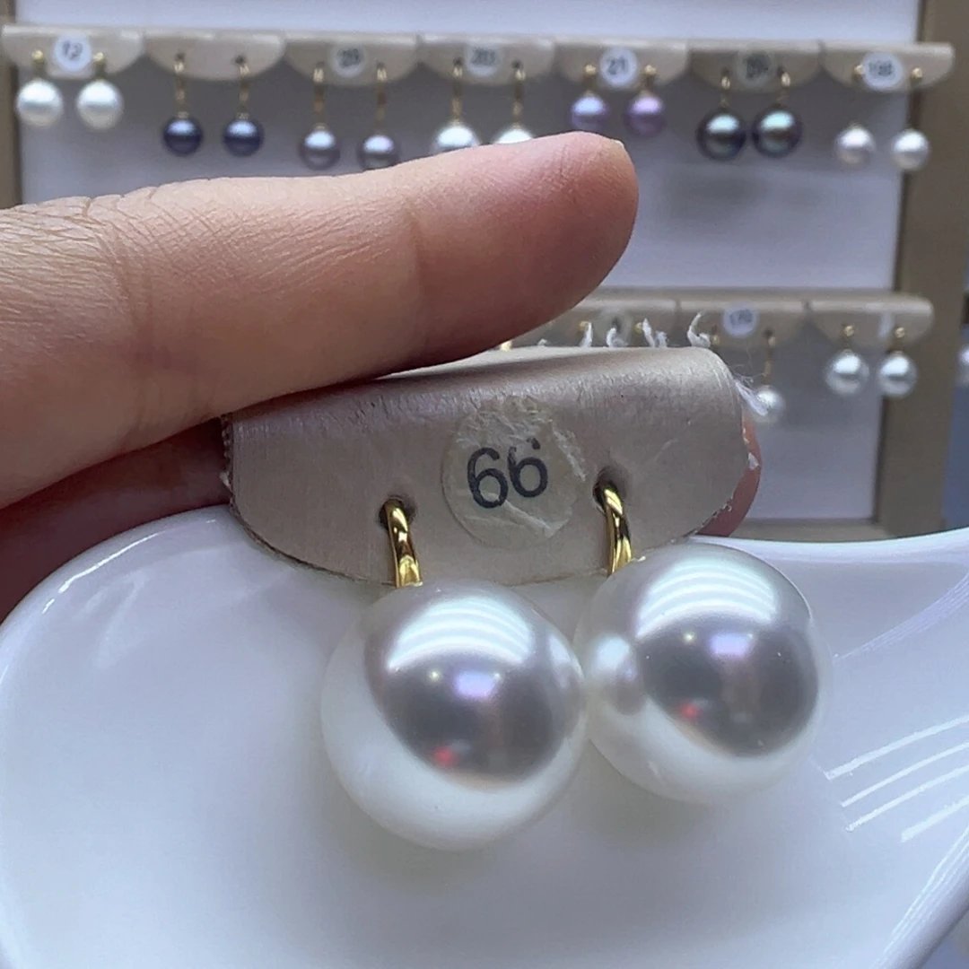 18K金镶嵌淡水珍珠耳饰