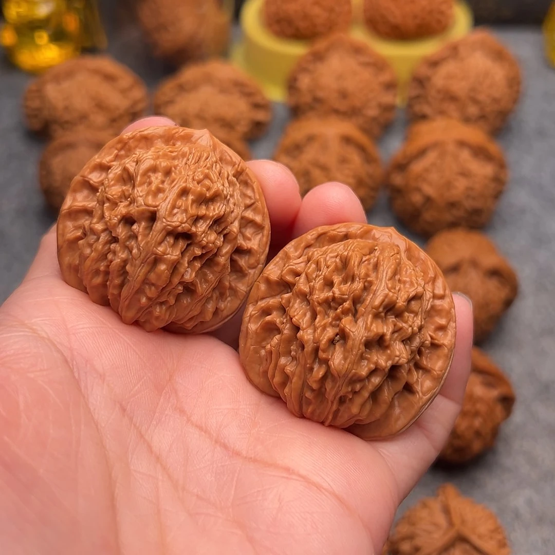 文玩核桃把件精品特价四座楼40