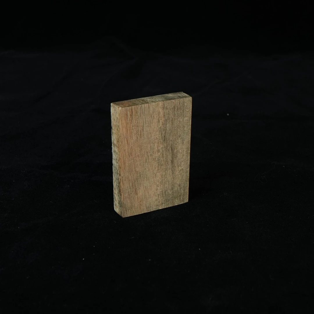 4539苏门达腊绿底高山料沉香规整461牌6x4x1cm 13.1g