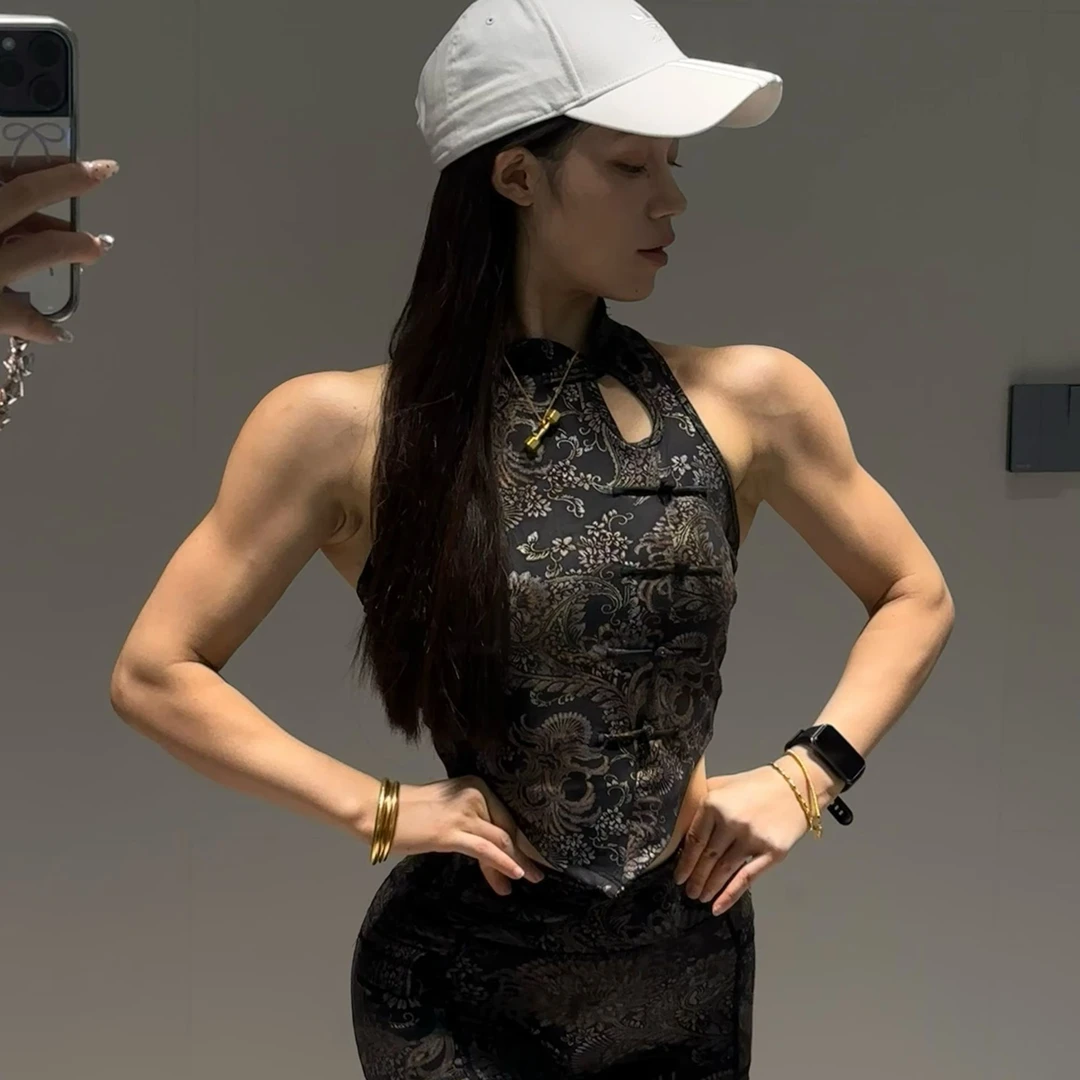 【抹小茶自制】黑金轻奢高级国风牡丹不规则立领瑜伽运动款带胸垫