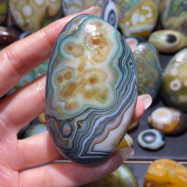 【闪购商品】未镶嵌玛瑙/玉髓珠宝奇石o o