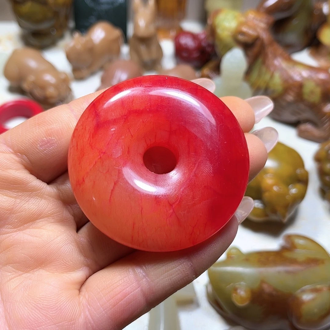 白玉菩提吊坠白玉菩提吊坠