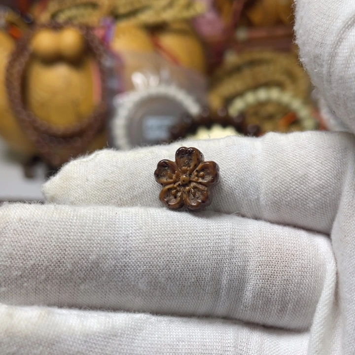 手串星月菩提雕刻花朵