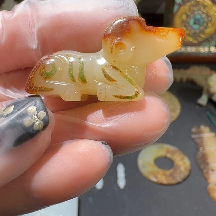 用***3和田玉未镶嵌颈饰
