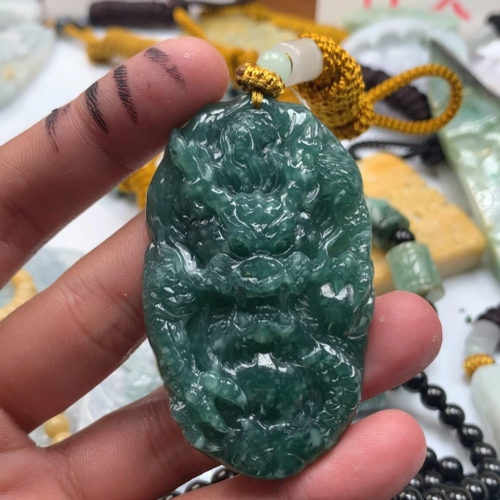 颈饰未镶嵌翡翠保真天然a货翡翠