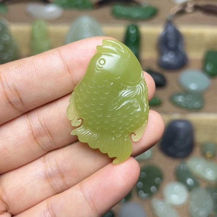颈饰未镶嵌和田玉