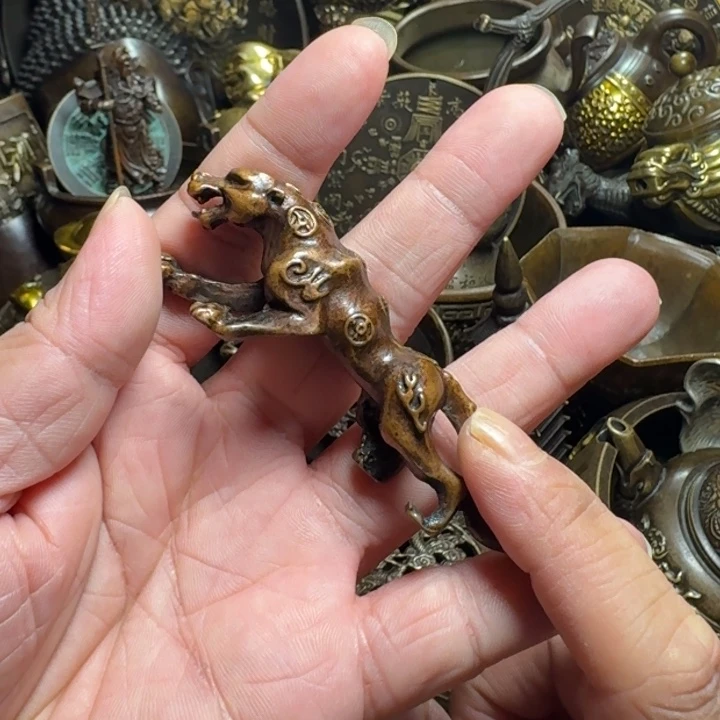 铜器摆件收收藏藏