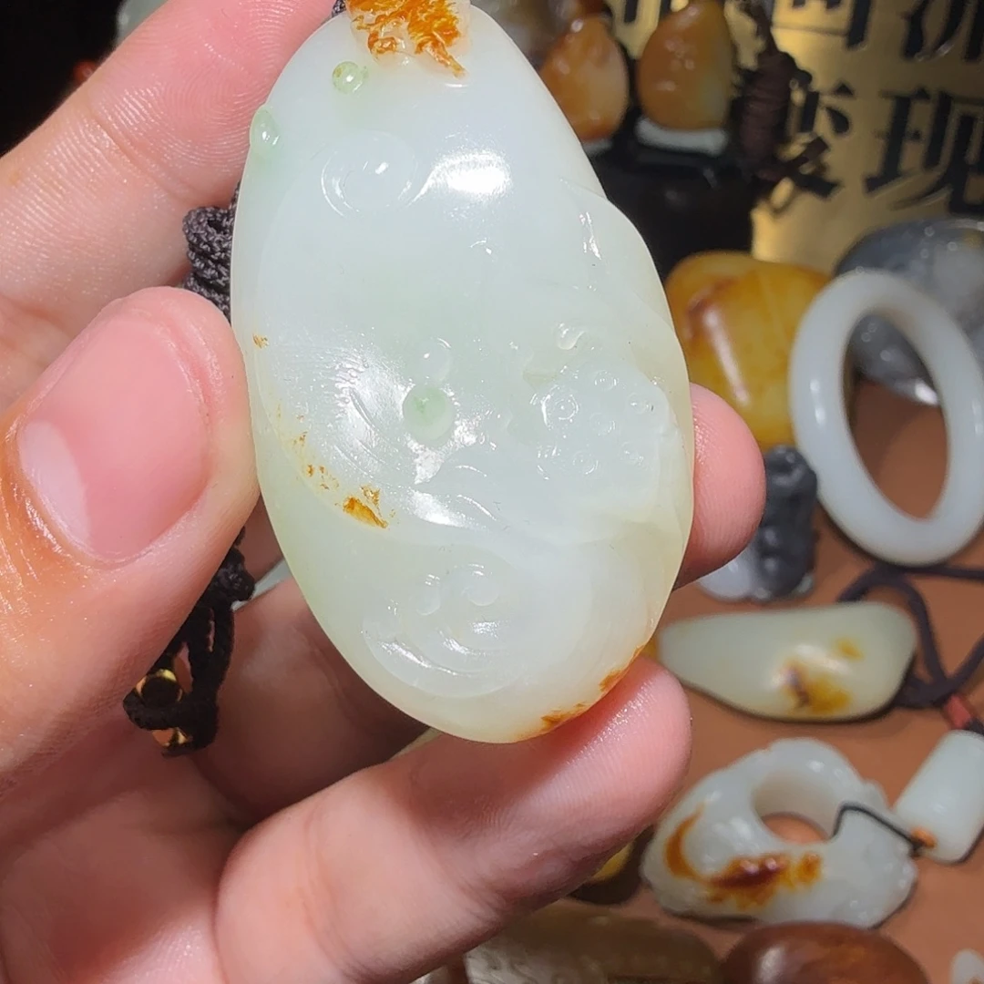 石***头和田玉未镶嵌颈饰