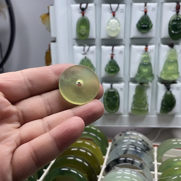 蛇纹石玉合金颈饰