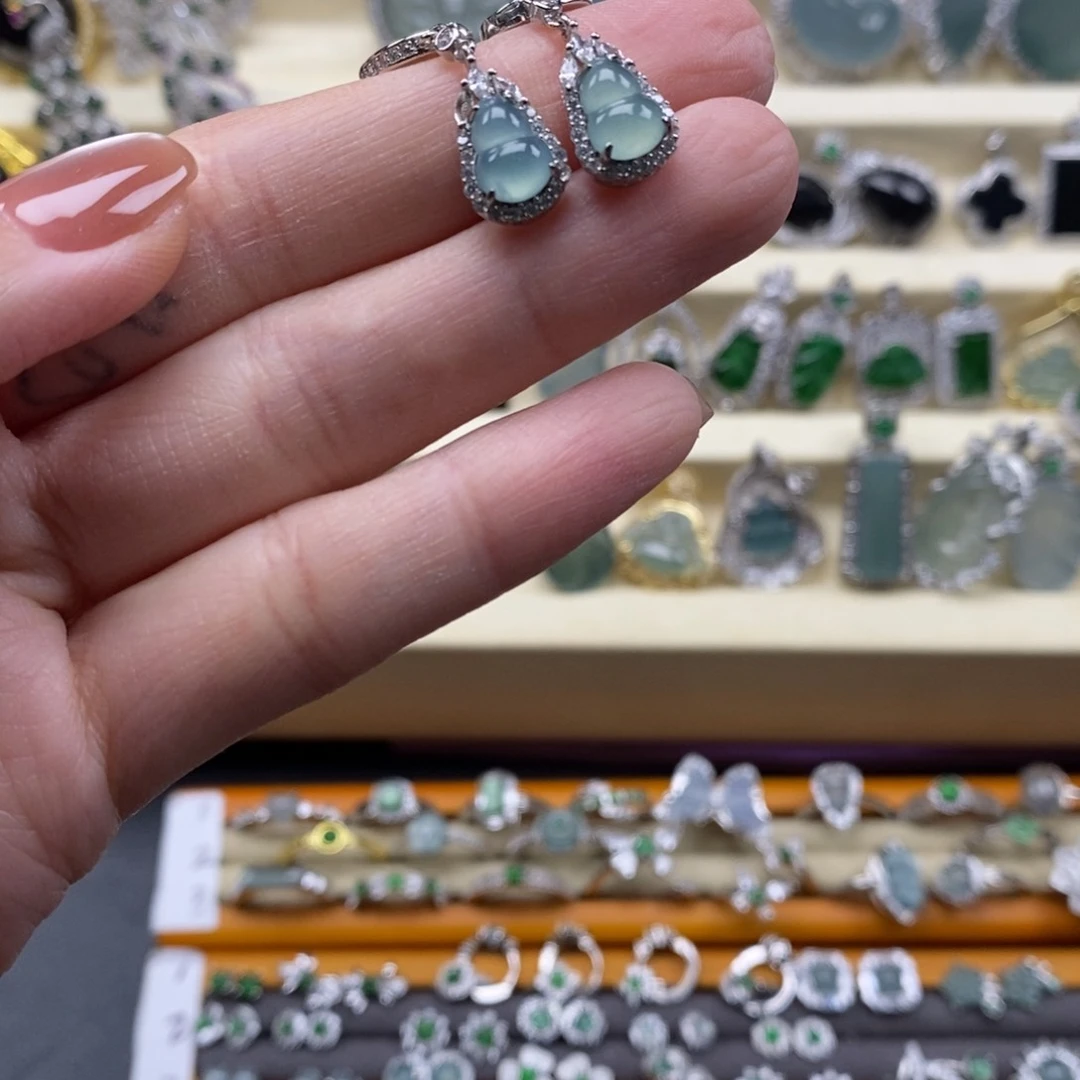 未镶嵌挂件翡翠翡翠