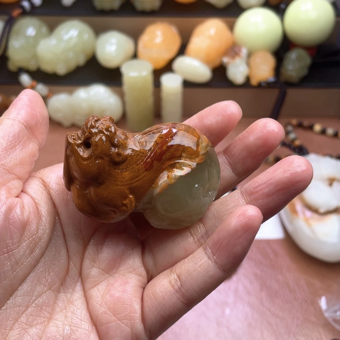 牧***云石材天然古青石手把件
