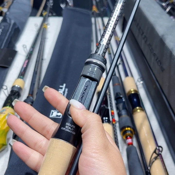 1.95m碳素军*精品路亚C610m