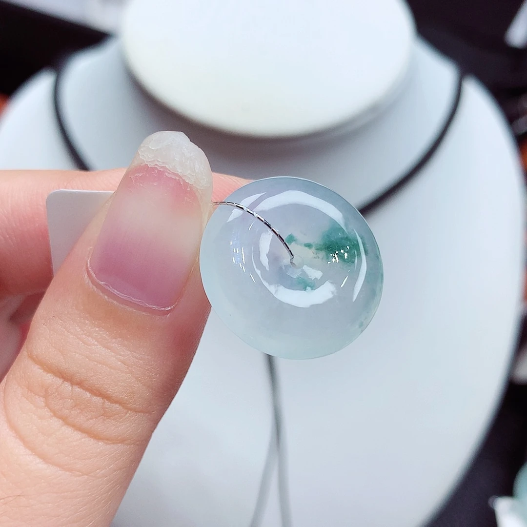 翡翠未镶嵌颈饰翡翠33，20.3/6