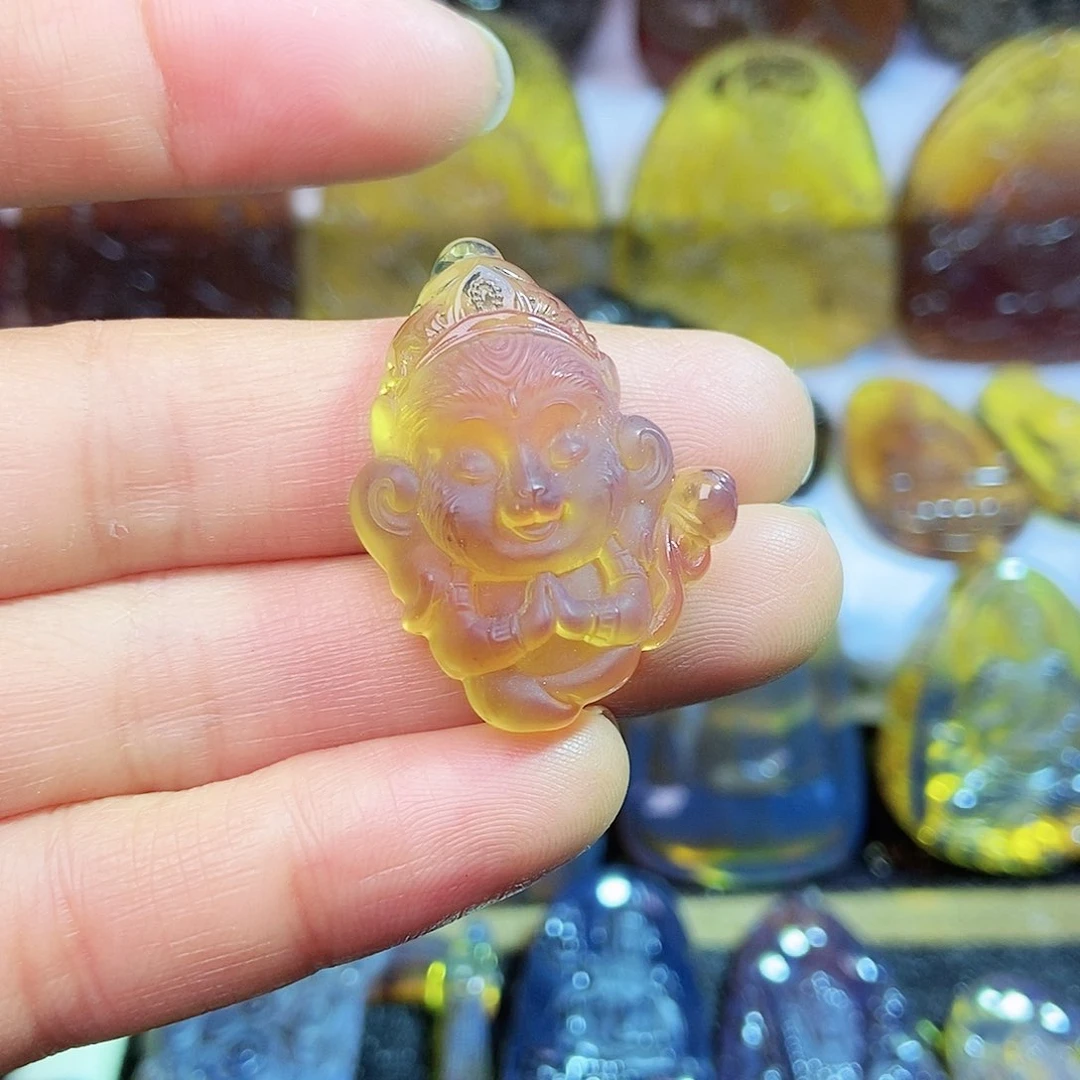 琥珀颈饰未镶嵌猴子
