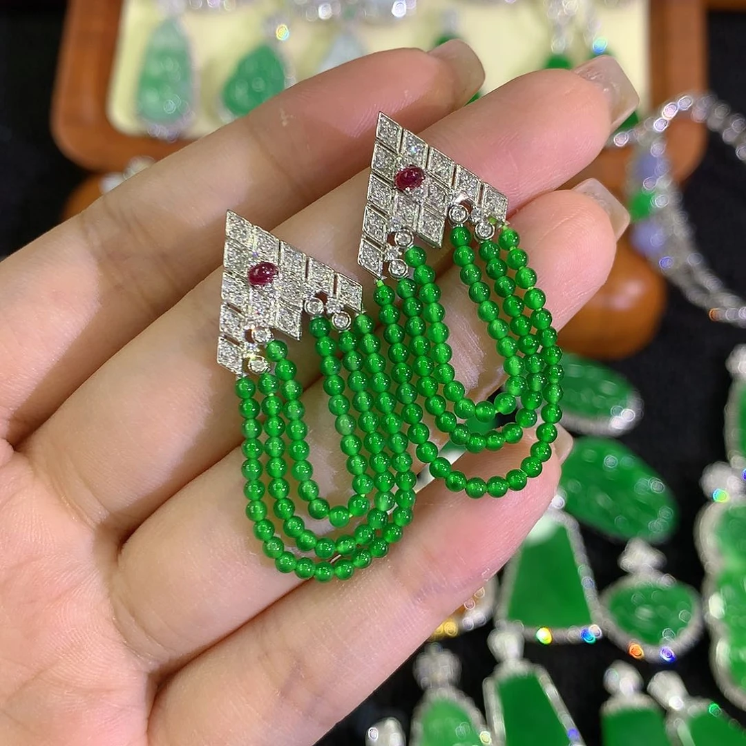 翡翠18K金镶嵌耳饰8888888