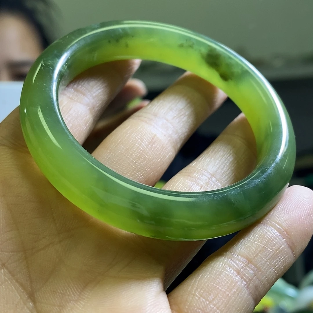 岫玉未镶嵌手镯54口径