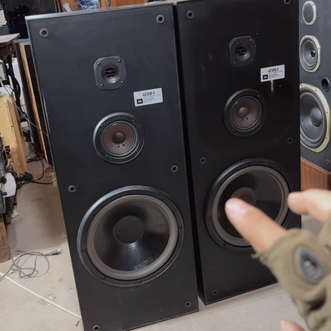 8新Jbl312。12寸落地箱一对包邮，保证品